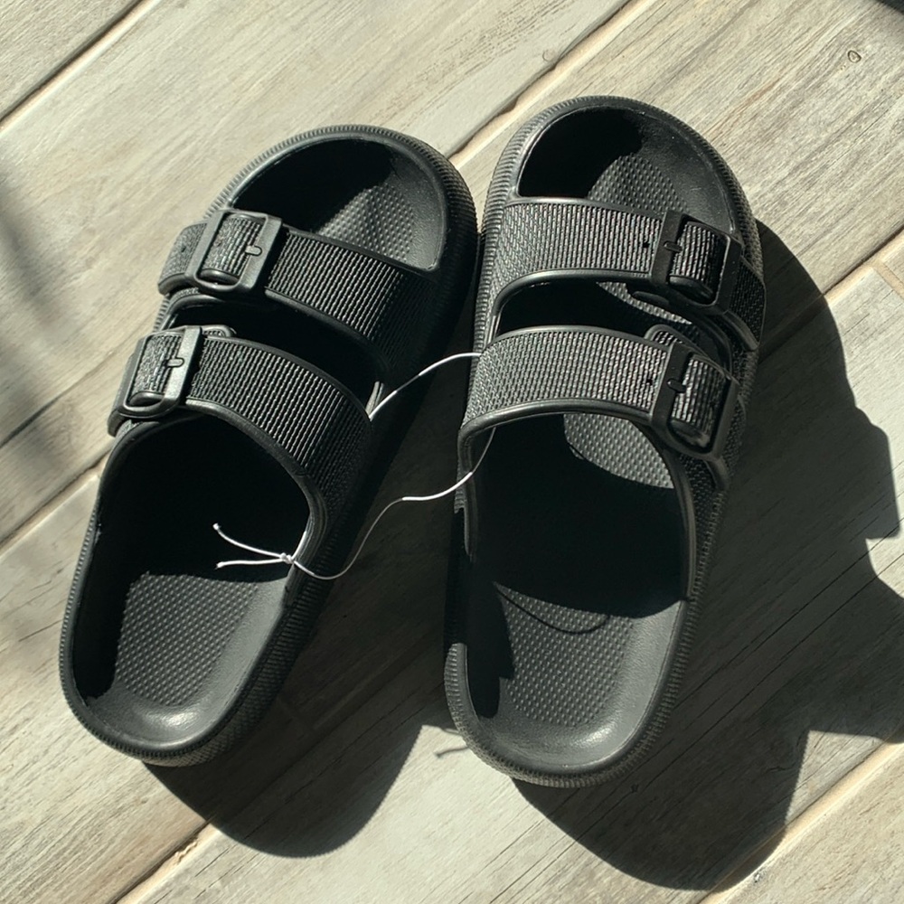 Cozi Slides rubber sandals